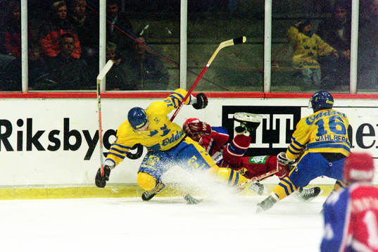 Bläddra bland fler bilder av Ishockey, Sverige - Ryssland, 4-1