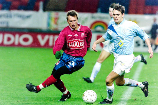 Jonas Axeldal, Öster