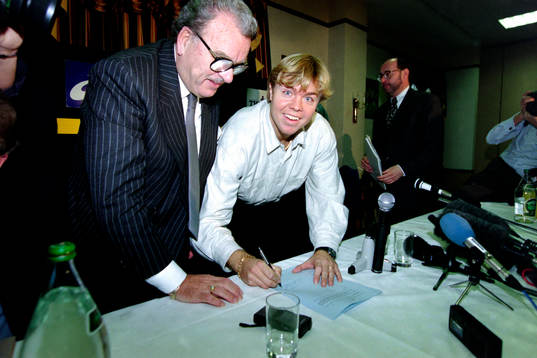 Leeds styrelseordförande och Tomas Brolin