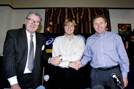 Leeds styrelseordförande, Tomas Brolin och Howard