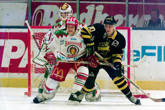 Bläddra bland fler bilder av Ishockey, Elitserien, AIK - Västra Frölunda, 2-2