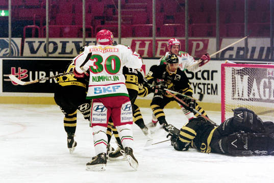 Mikael Nilsson, målvakt i AIK