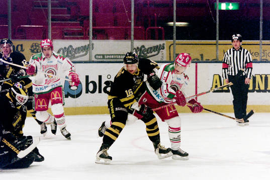 Tony Barthelson, AIK och Lars-Göran Wiklander, Västra