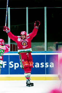 Peter Berndtsson, Västra Frölunda jublar