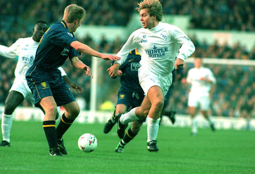 Tomas Brolin på språng