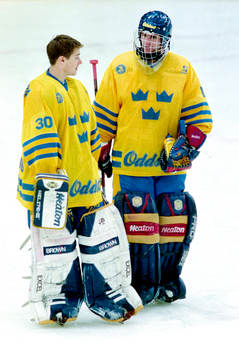 Johan Hedberg och Thomas Östlund, målvakter, Sverige
