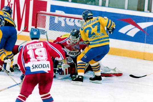 Tomas Forslund, Sverige framför