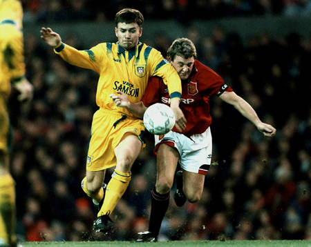Fr.v. Craig Russell (S), Steve Bruce (M)