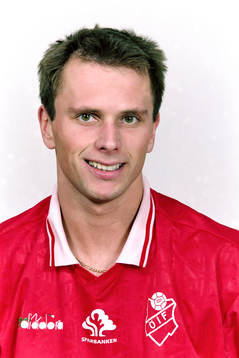 Jonas Axeldal, Öster