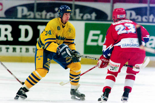 Roger Johansson, Sverige