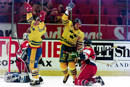 Jan Larsson och Anders Huusko, Sverige jublar