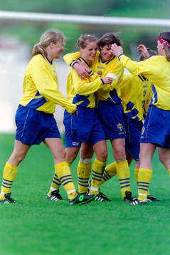 Anna Pohjanen, Sverige kramas om av Pia Sundhage