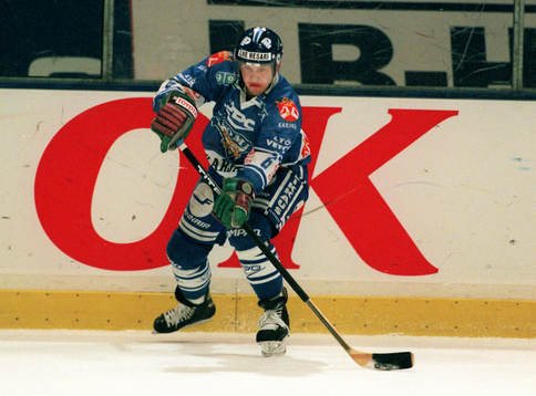 Janne Niinimaa, Finland