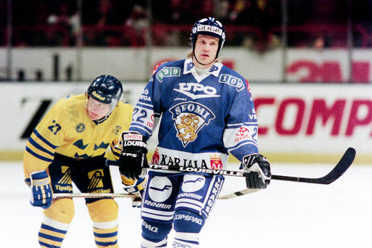 Christian Ruuttu, Finland