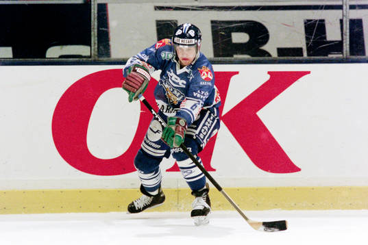 Janne Niinimaa, Finland