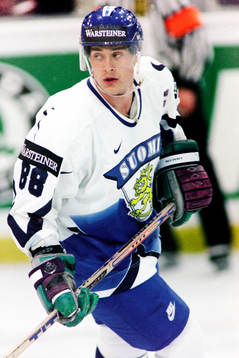Teemu Selänne, Finland