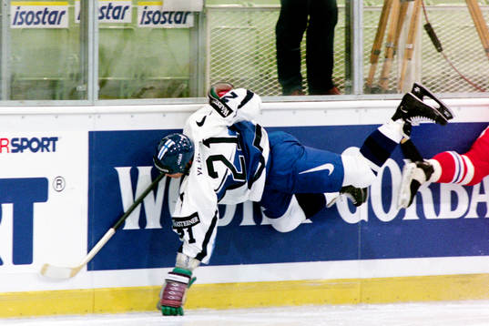 Juha Yllönen, Finland