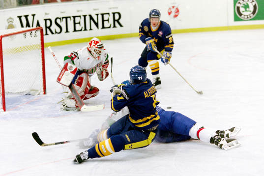 Daniel Alfredsson, Sverige i ett anfall