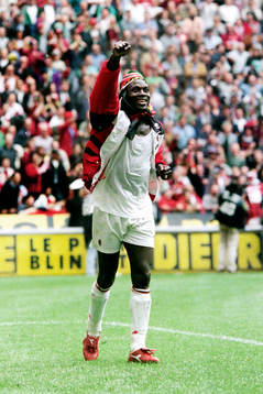 George Weah, Milan jublar
