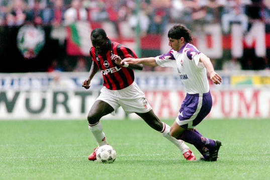 George Weah, Milan med bollen