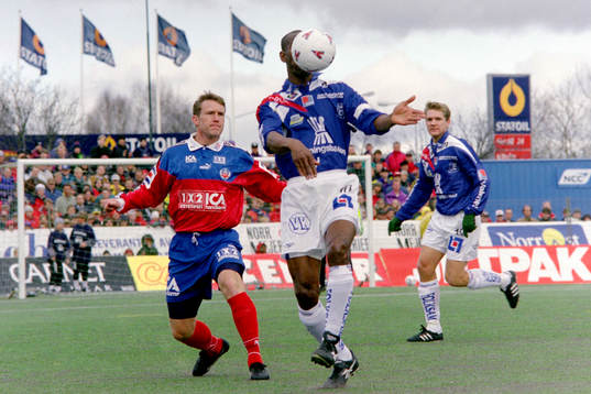 Jan Eriksson, Helsingborg i ryggen på Steve Galloway, Umeå