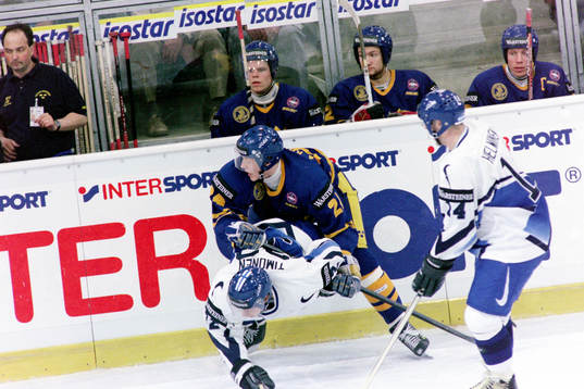 Andreas Karlsson, Sverige