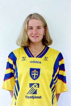 Julia Carlsson, Sverige