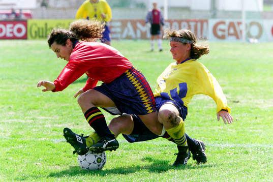 Bläddra bland fler bilder av Fotboll, EM, damer, Sverige - Spanien, 1-1
