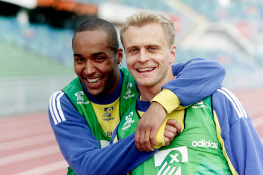 Martin Dahlin och Jonas Thern, Sverige