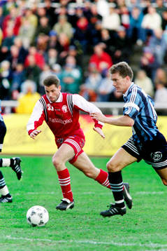 Stefan Alvén, Djurgården med bollen och Jonas Dahlgren,