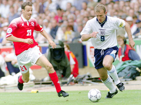 Bläddra bland fler bilder av Football, EURO 96, England - Switzerland