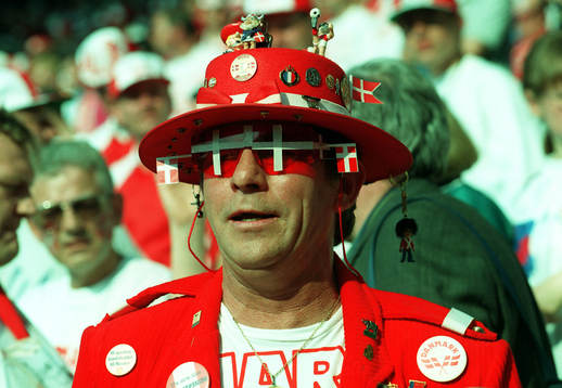 Bläddra bland fler bilder av Fotboll, EM 1996, Danmark - Portugal 