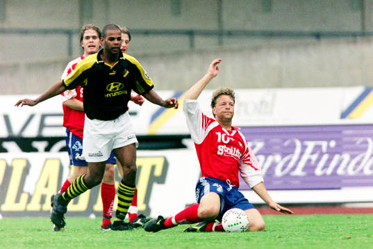 Pascal Simpson, AIK och Andreas Bild, Öster