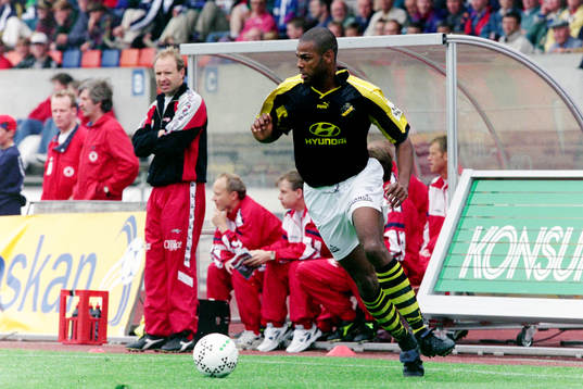 Pascal Simpson, AIK