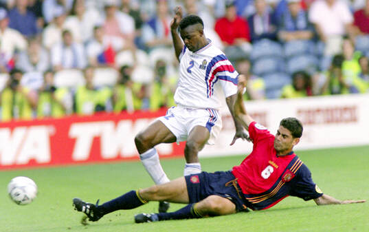 Football, Uefa EURO 1996 (England), Group B, France - Spain