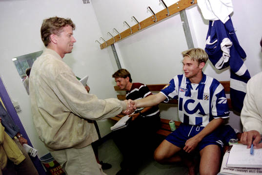 Johnny Ekström hälsar på Andreas Andersson, Göteborg i