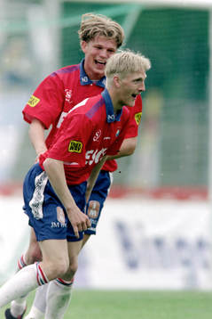 Runar Kristinson och Marcus Allbäck, Örgryte jublar