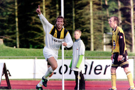 Niklas Karlström, Häcken jublar