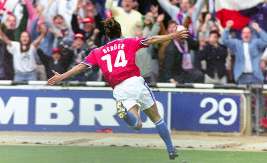 Football, Uefa EURO 1996 (England), Final, Germany - Czech