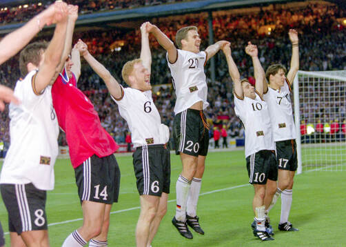 Football, Uefa EURO 1996 (England), Final, Germany - Czech