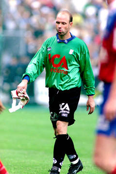 Thomas Ravelli, målvakt i Göteborg deppar