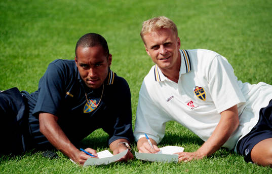 Martin Dahlin och Jonas Thern, Sverige