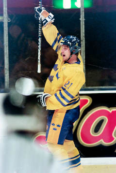 Peter Forsberg, Sverige jublar