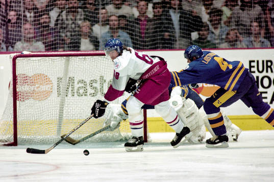 Bläddra bland fler bilder av Ishockey, World Cup, Tjeckien - Sverige, 0-3