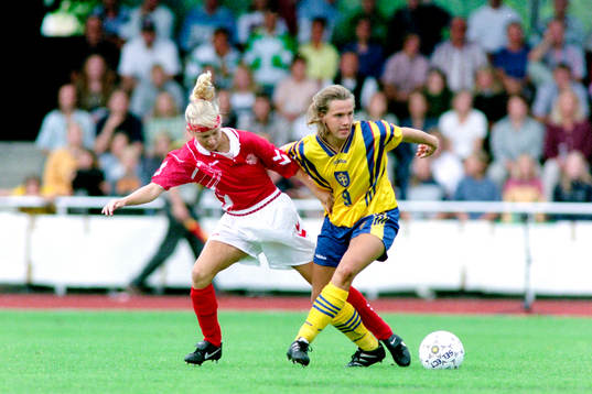 Bläddra bland fler bilder av Fotboll, Damer, EM-Kval, Sverige - Danmark, 2-0