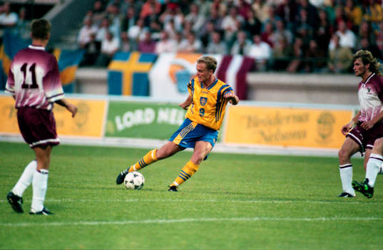 Jonas Thern, Sverige