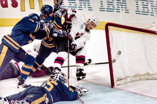 Tommy Salo, målvakt i Sverige