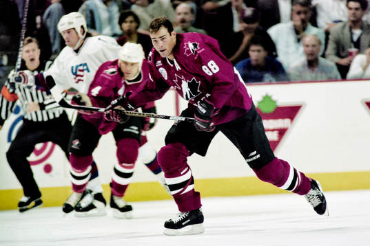 Eric Lindros, Kanada