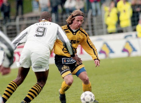 AIK:s Pascal Simpson och Elfsborgs Tobias Linderoth