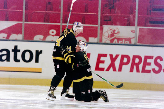 Johan Åkerman och Stefan Gustavsson, AIK jublar